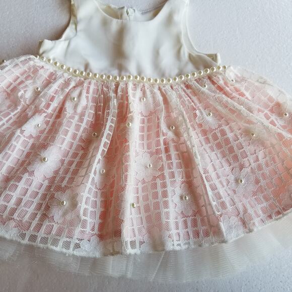 American Princess dress 6 months lacy pale pink with faux pearls - Picture 2 of 7